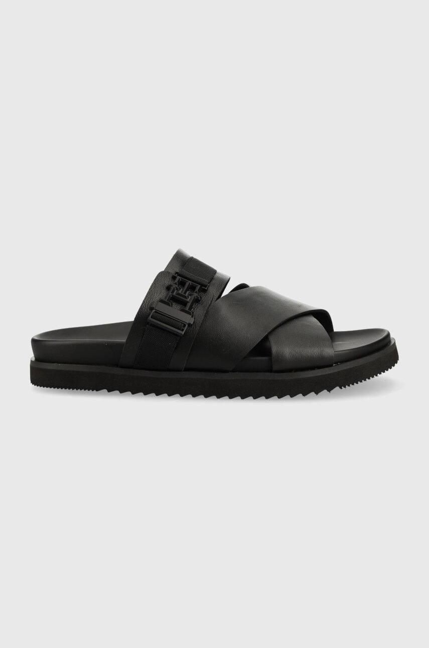 

Чехли Tommy Hilfiger TH CLEATED LEATHER SANDAL в черно FM0FM04458, Черен