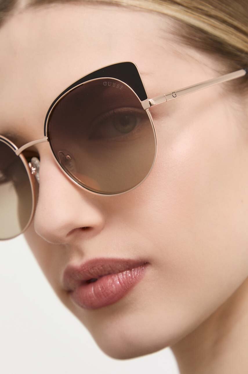 

Сонцезахисні окуляри Guess жіночі колір золотий