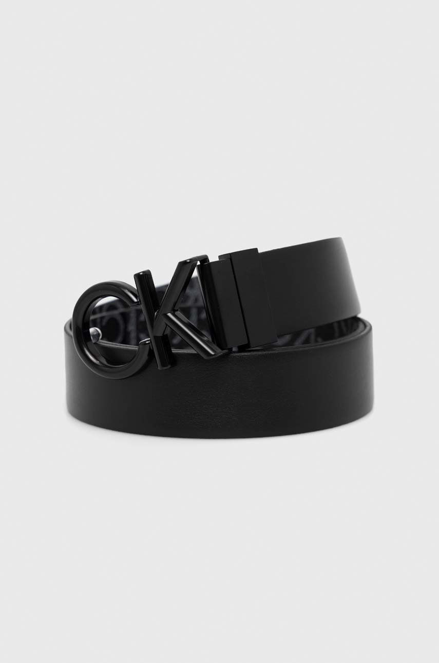 Levně Oboustranný pásek Calvin Klein pánský, černá barva, K50K509964