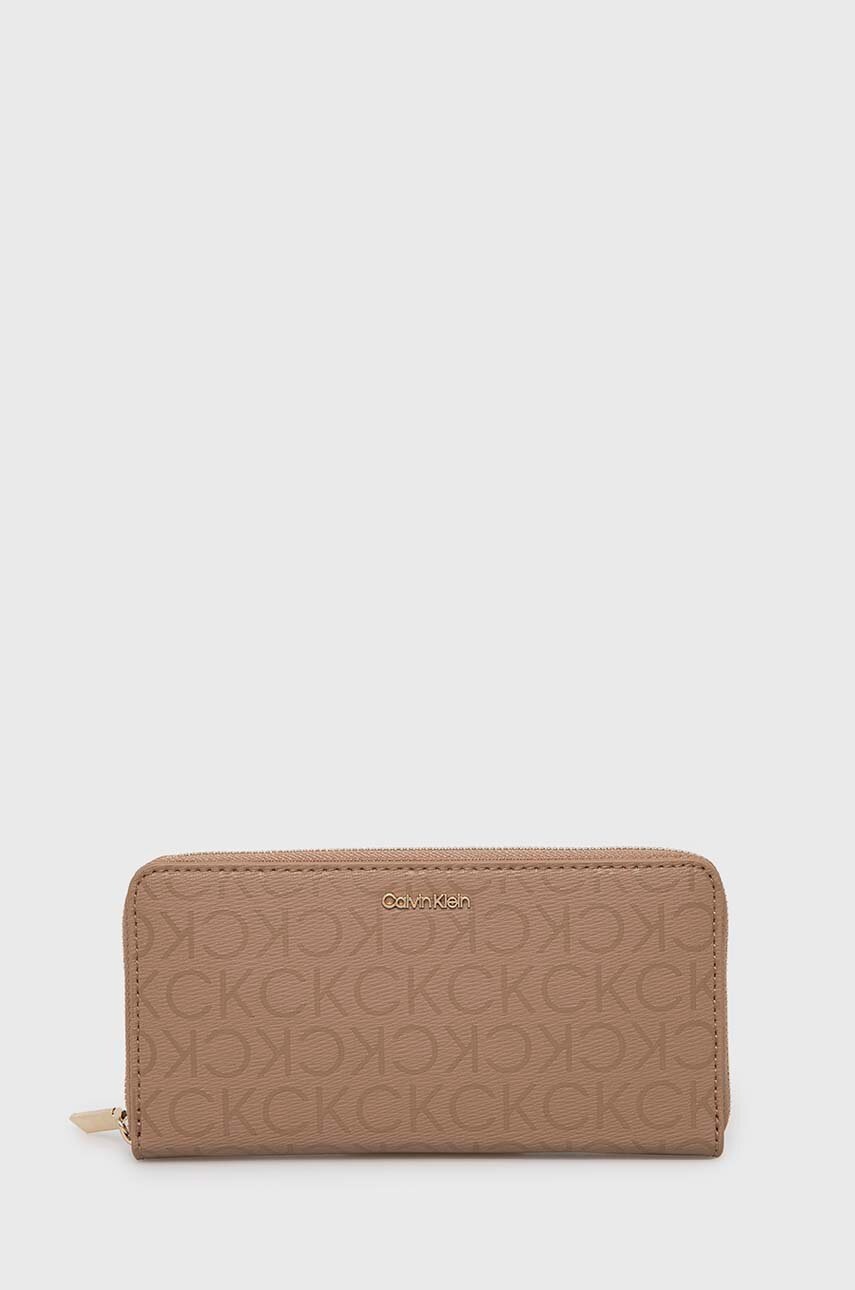 

Портмоне Calvin Klein дамски в бежово, Бежов