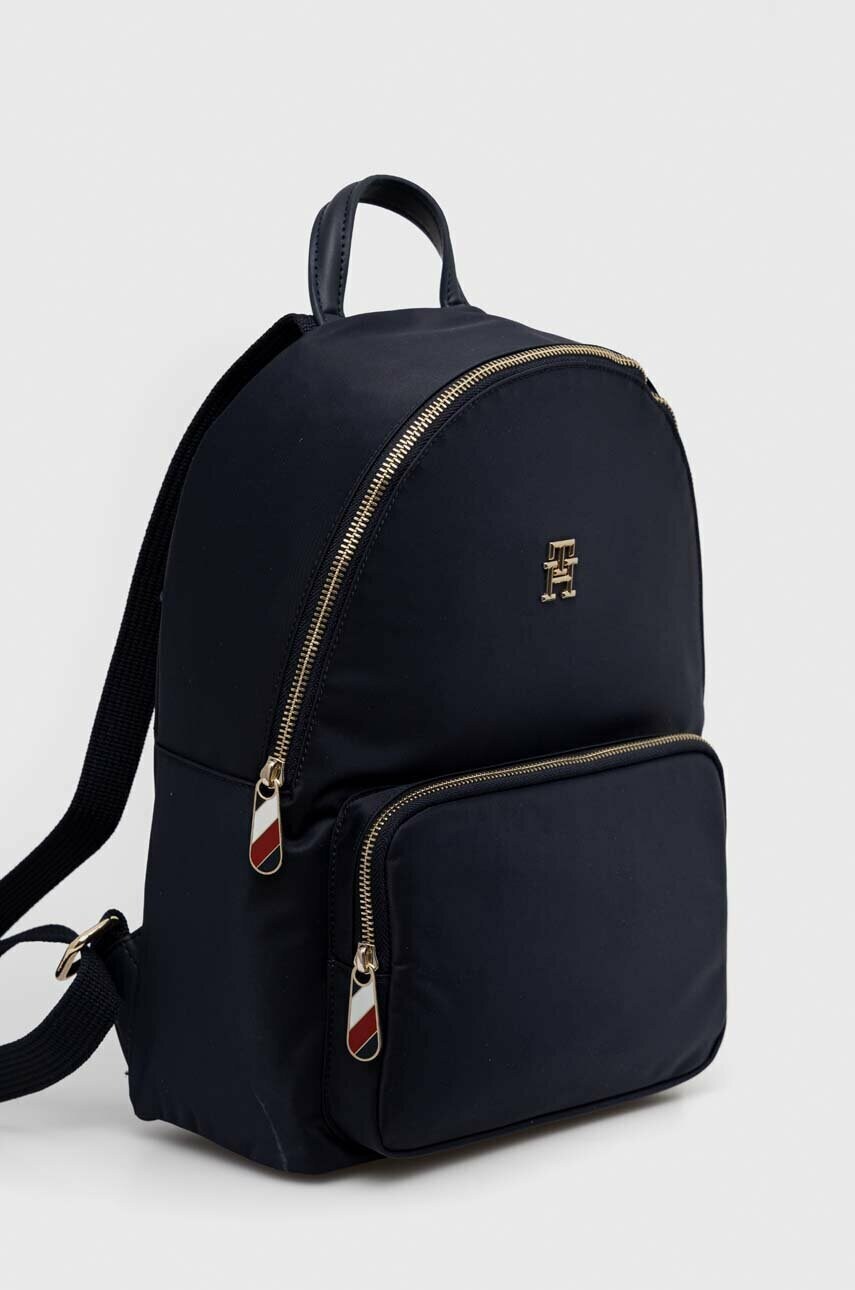

Рюкзак Tommy Hilfiger жіночий колір синій малий з аплікацією