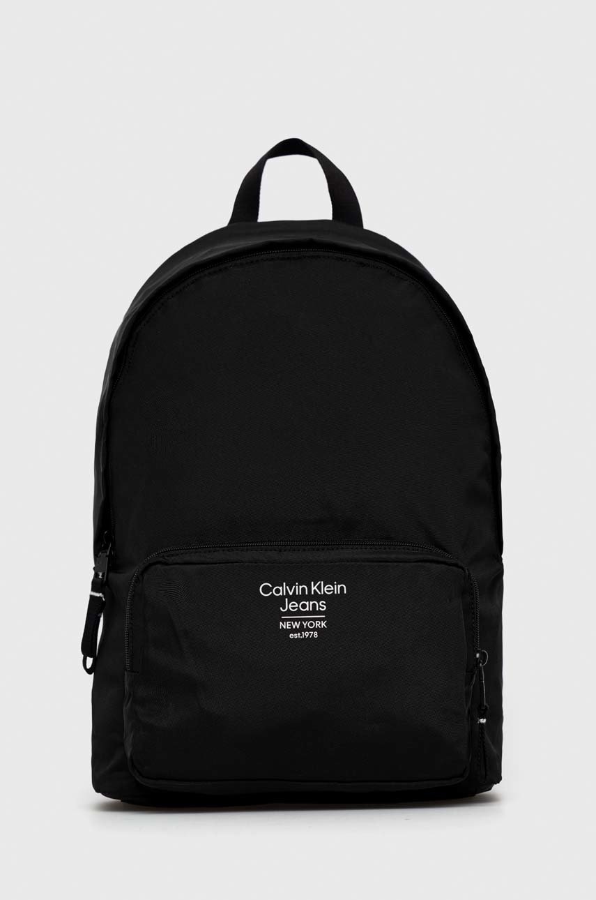 

Раница Calvin Klein Jeans в черно голям размер с изчистен дизайн, Черен