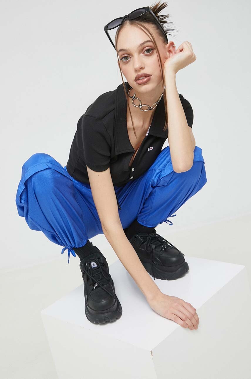 Πόλο Tommy Jeans χρώμα: μαύρο φωτογραφία