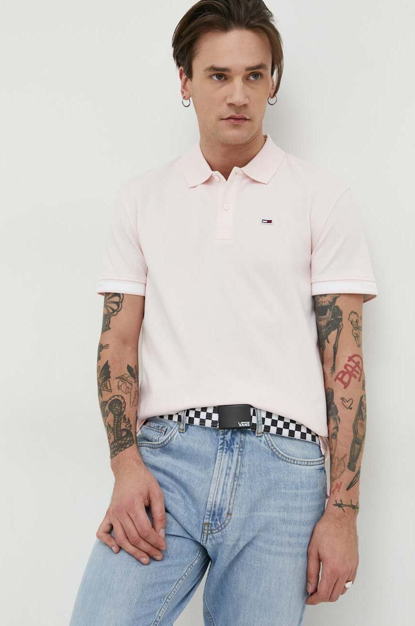 

Тениска с яка Tommy Jeans в розово с апликация, Розов