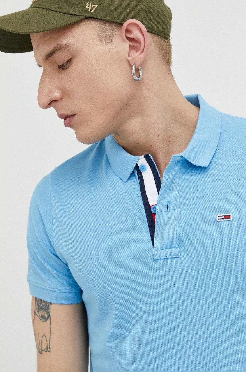 

Памучна тениска с яка Tommy Jeans в синьо с изчистен дизайн, Син