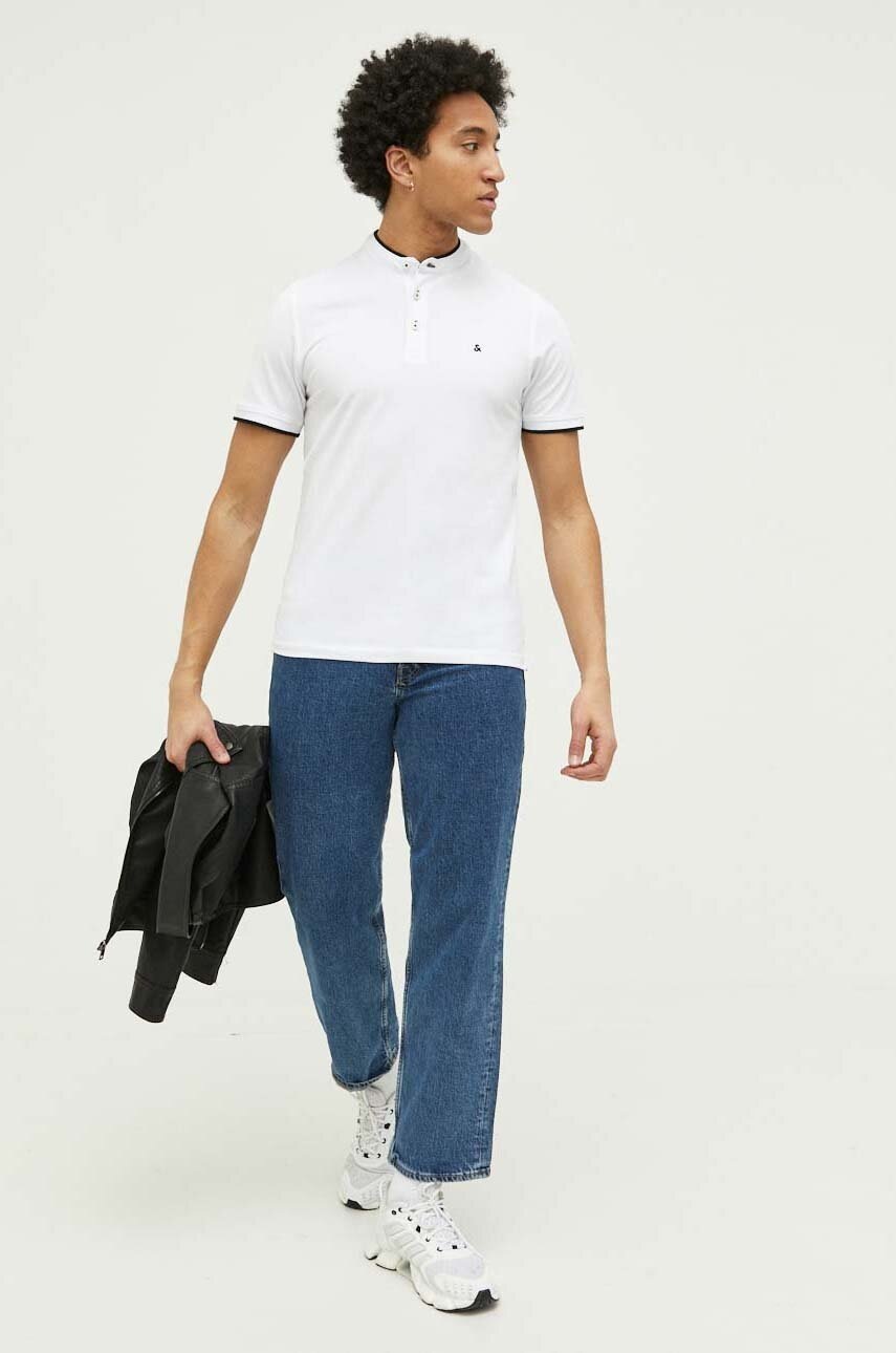 

Хлопковое поло Jack & Jones JJEPAULOS цвет белый однотонное 12199711