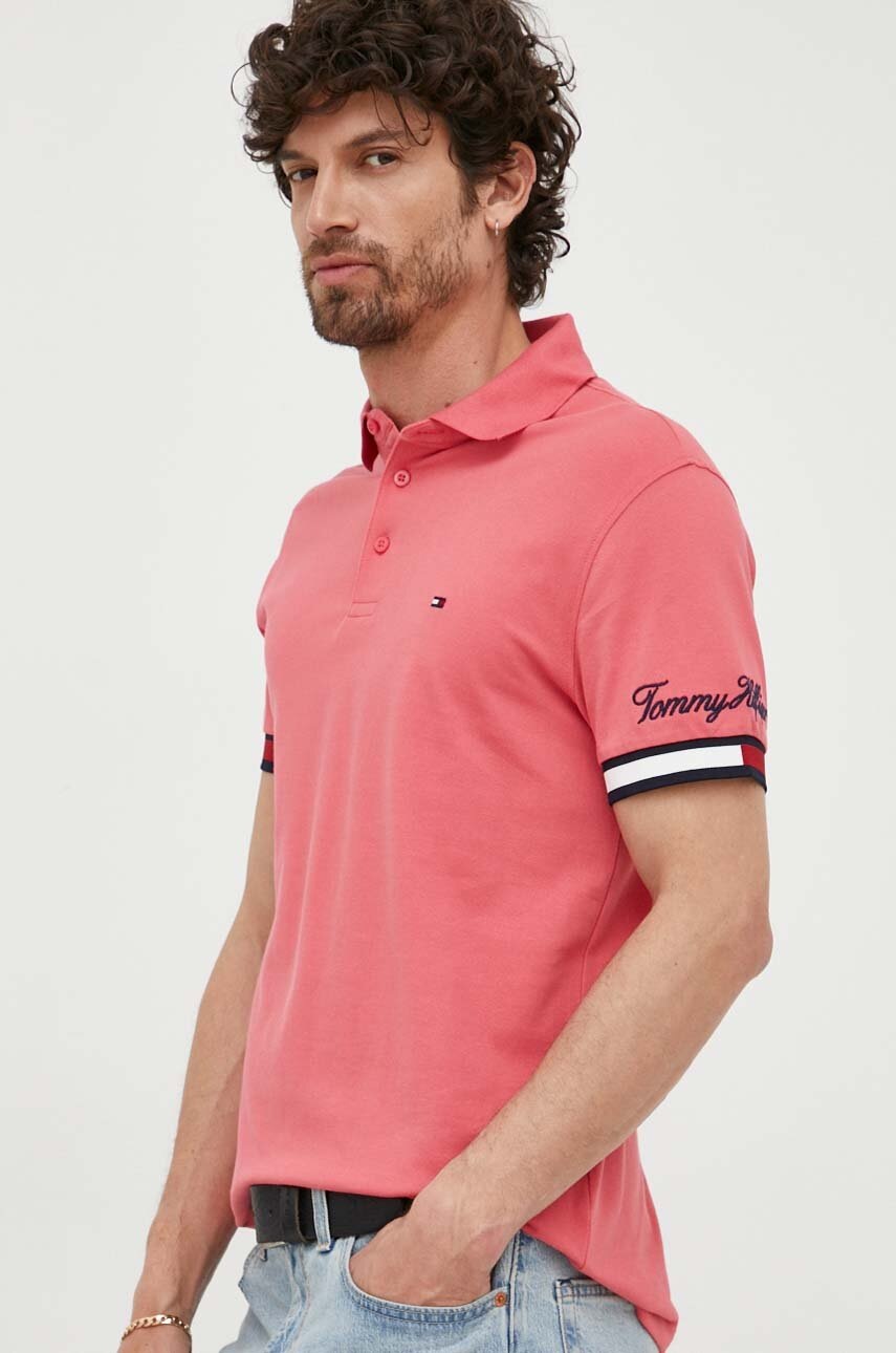 

Памучна тениска с яка Tommy Hilfiger в розово с апликация, Розов