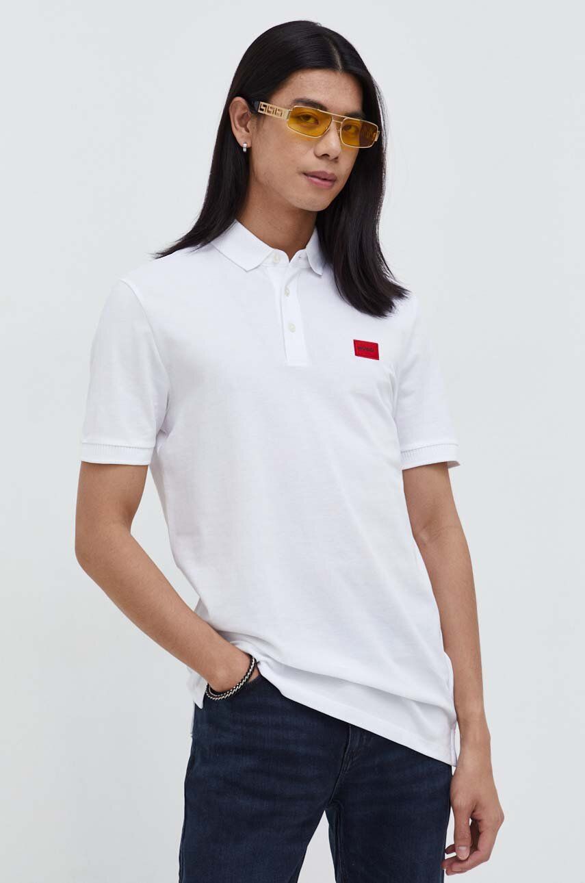 E-shop Bavlněné polo tričko HUGO bílá barva, s aplikací