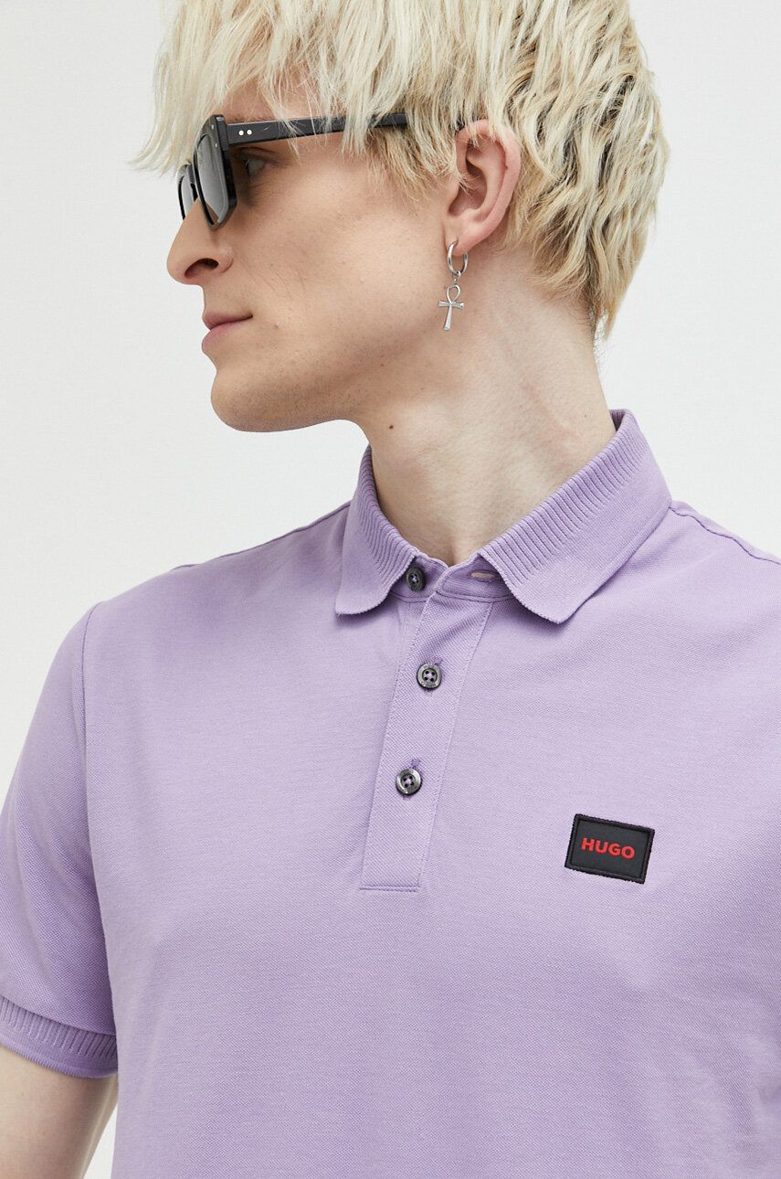 Bavlněné polo tričko HUGO fialová barva, s aplikací, 50490770