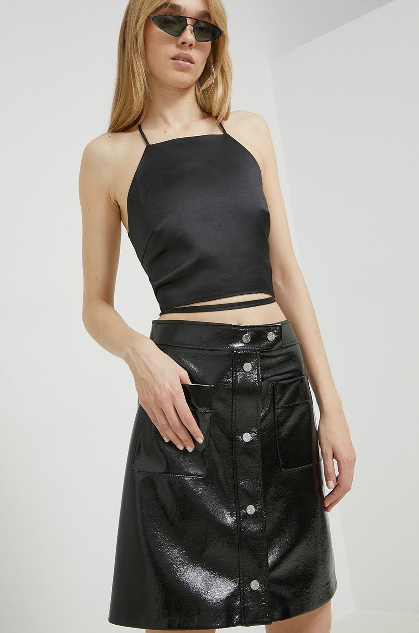 Sukně HUGO černá barva, mini - černá -  Hlavní materiál: 100 % Polyester Jiné materiály: 1