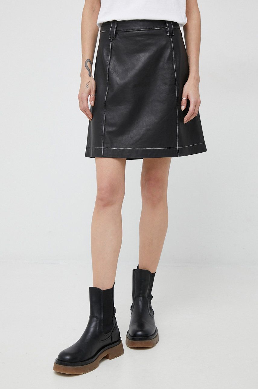 Levně Kožená sukně PS Paul Smith černá barva, mini, áčková