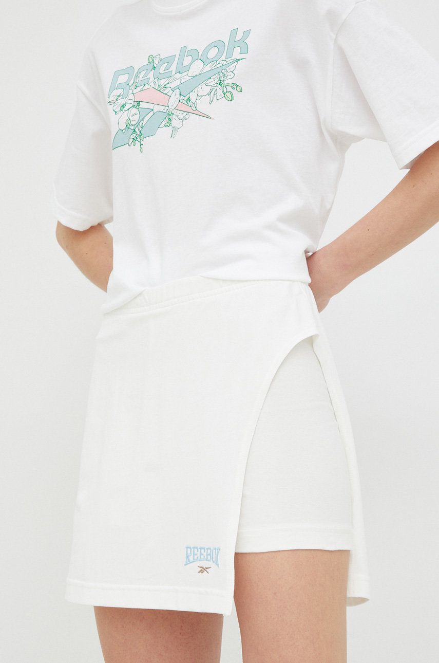Levně Bavlněná sukně Reebok Classic bílá barva, mini