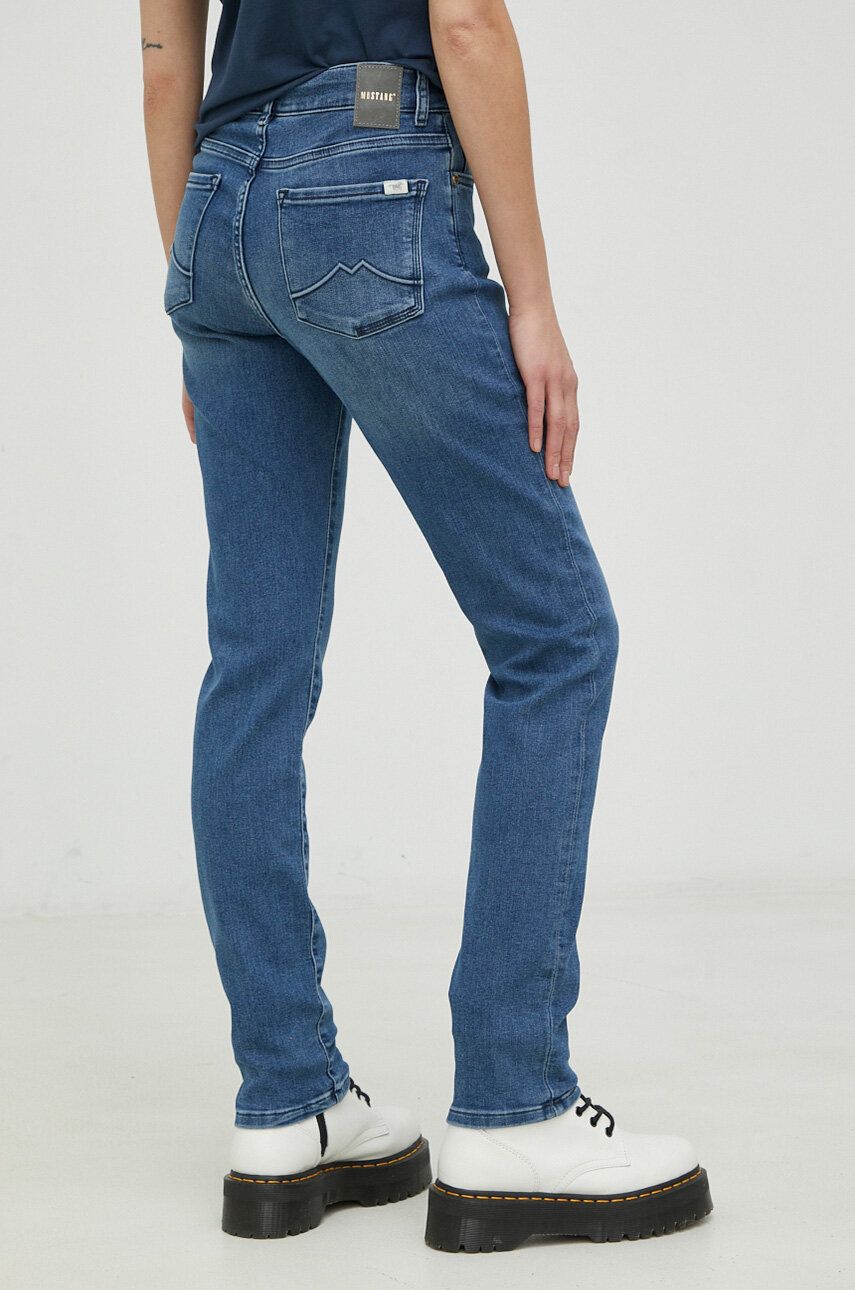 Mustang Jeansi Style Crosby Relaxed Slim Femei