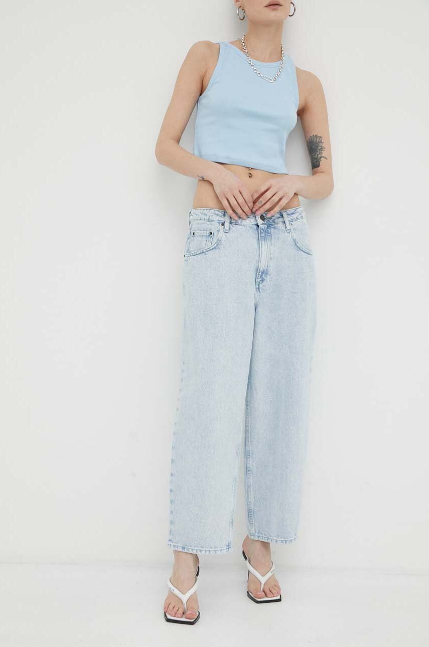 Așteaptă imaginea pentru produs