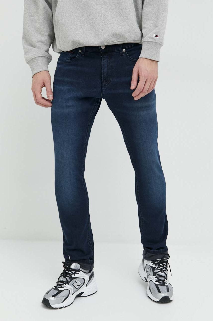 

Джинсы Tommy Jeans Scanton мужские
