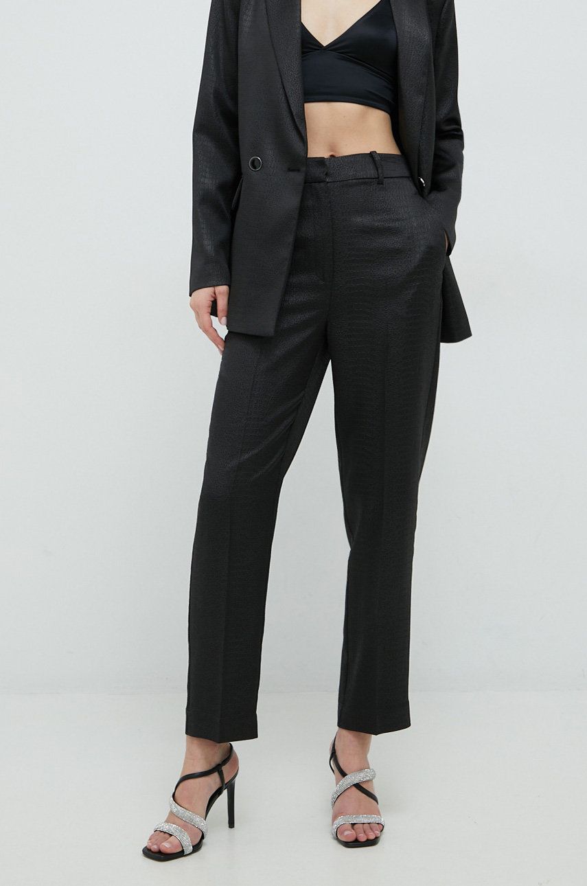 Kalhoty Guess dámské, černá barva, široké, high waist - černá -  100 % Polyester