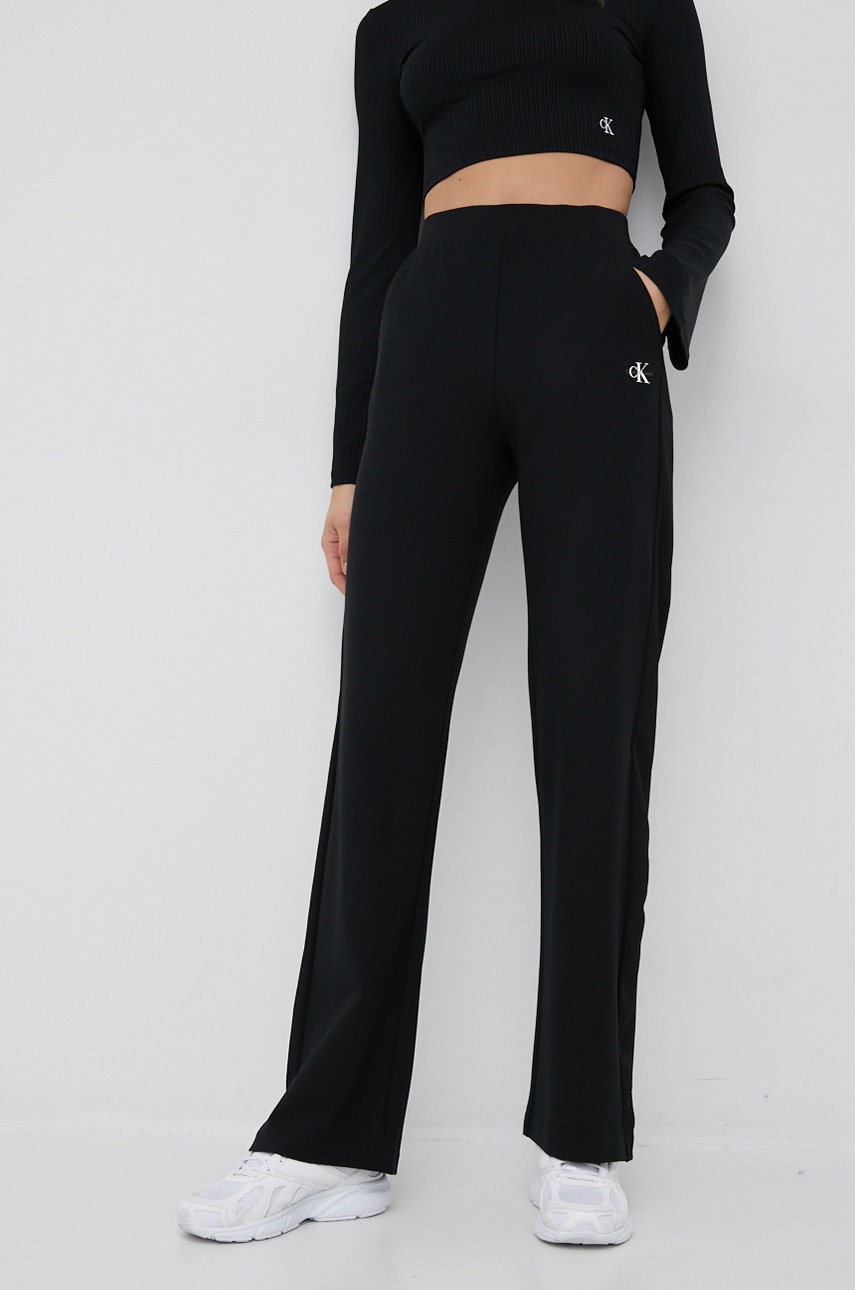 

Панталони Calvin Klein Jeans в черно с широка каройка, с висока талия, Черен