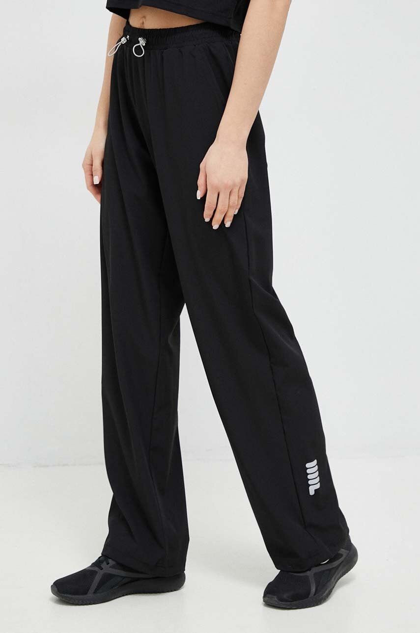 Fila Pantaloni De Antrenament Raqusa Culoarea Negru, Neted