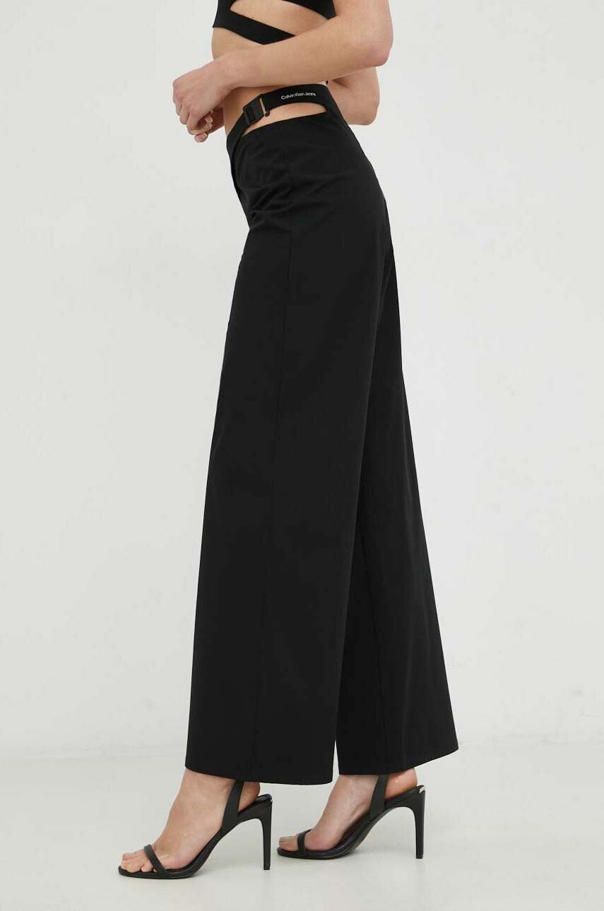 

Панталон Calvin Klein Jeans в черно с широка каройка, с висока талия, Черен