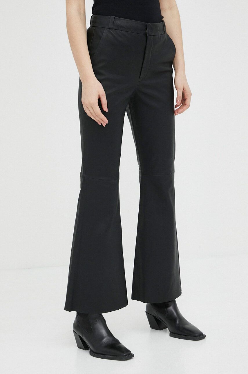 Kožené kalhoty By Malene Birger Evyn dámské, černá barva, zvony, high waist - černá -  Hlavní m