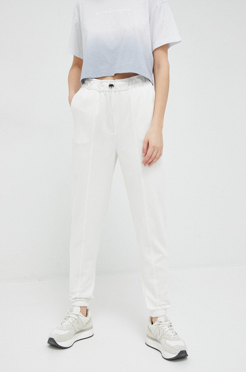 Tréninkové kalhoty Calvin Klein Performance Essentials bílá barva, hladké - bílá - 72 % Bavlna