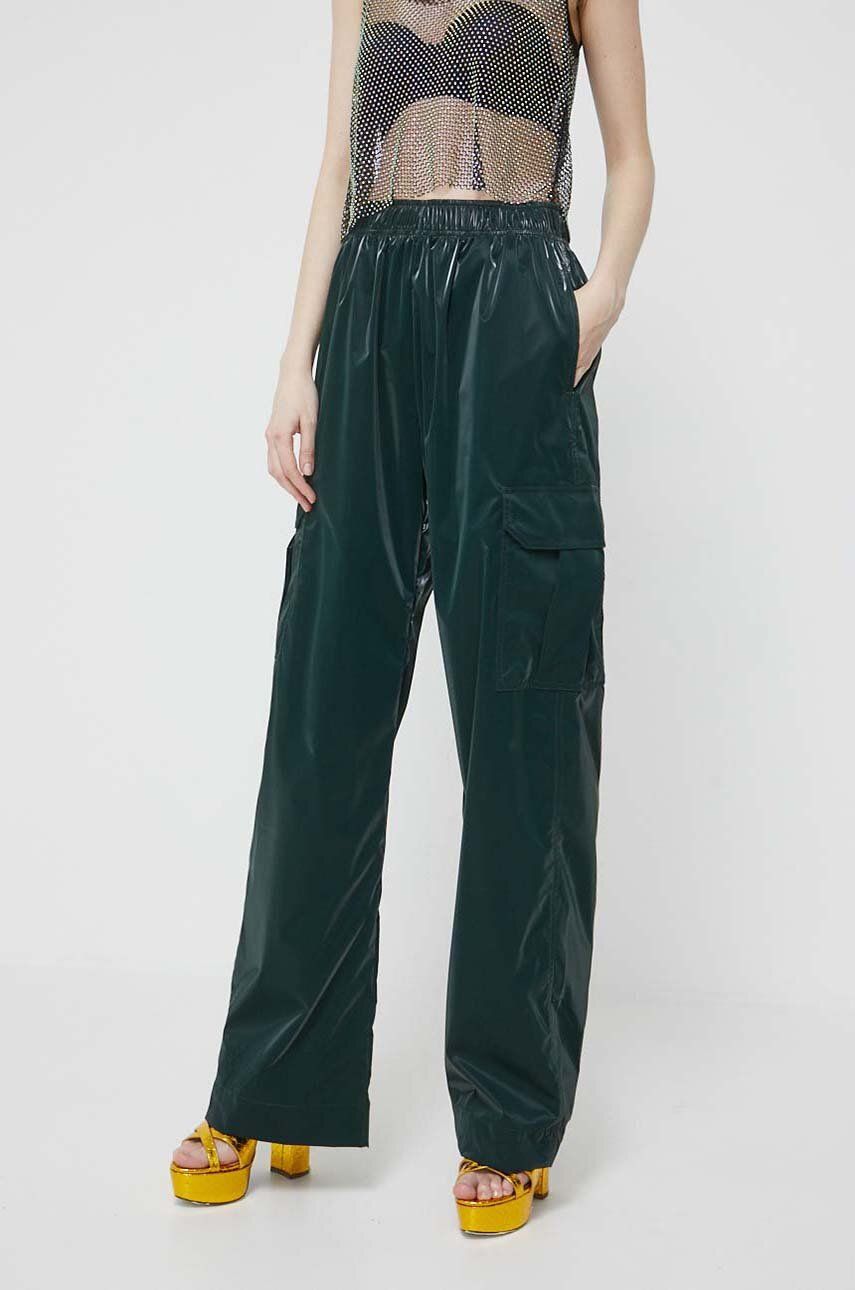 Kalhoty Stine Goya dámské, zelená barva, široké, high waist - zelená -  100 % Recyklovaný polye