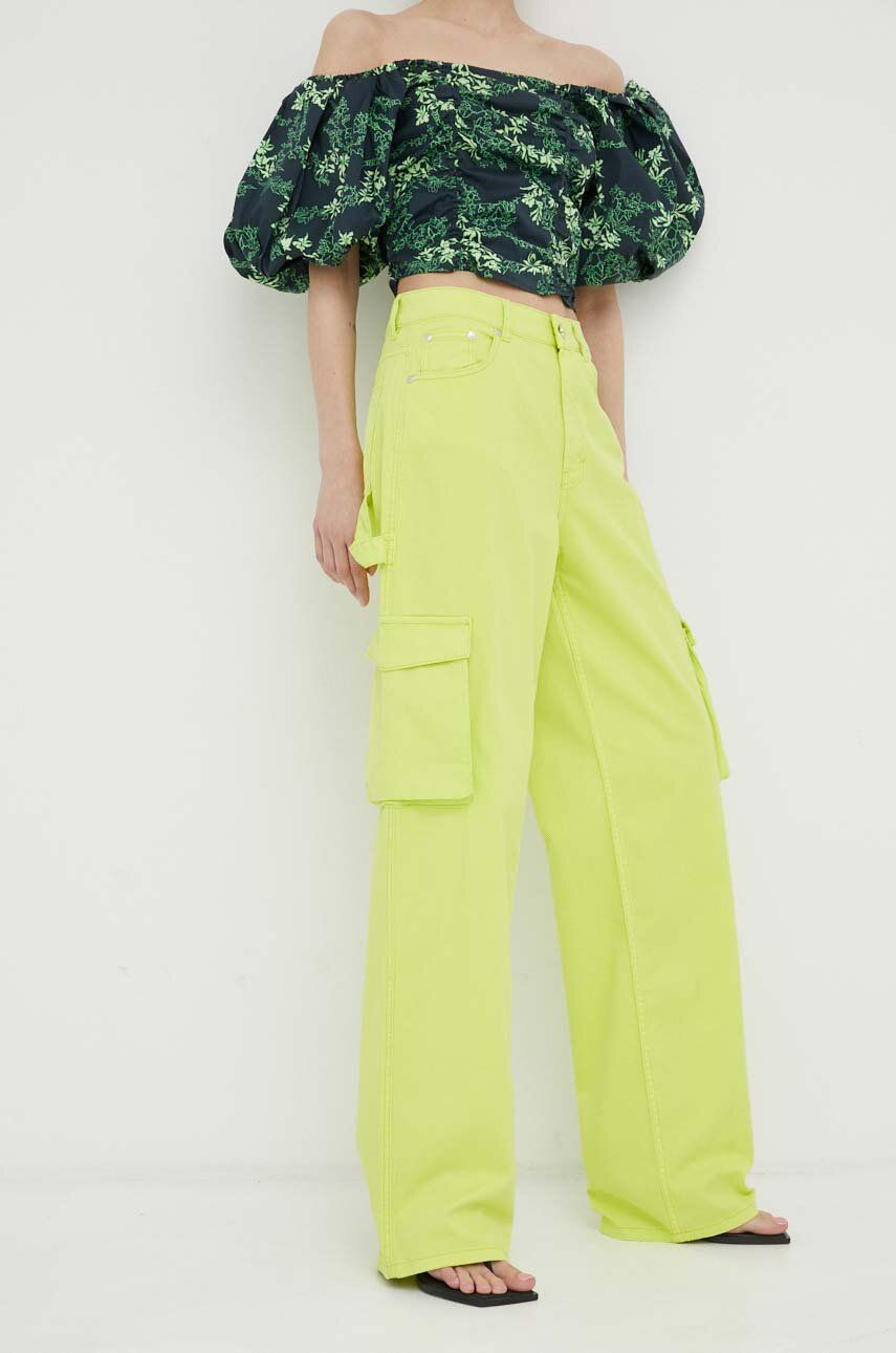 Kalhoty Gestuz dámské, zelená barva, široké, high waist - zelená -  97 % Bavlna