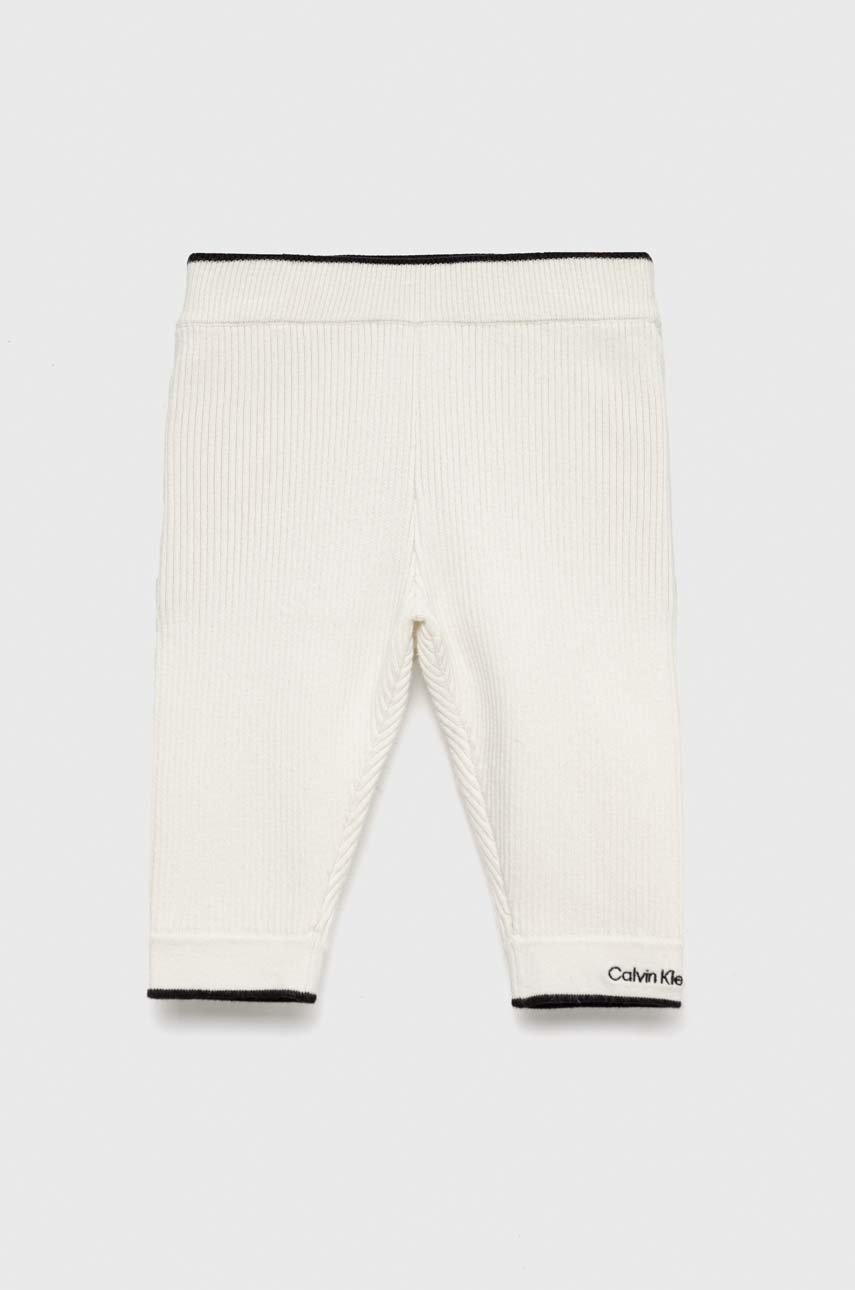 

Детски спортен панталон Calvin Klein Jeans в бяло с изчистен дизайн, Бял