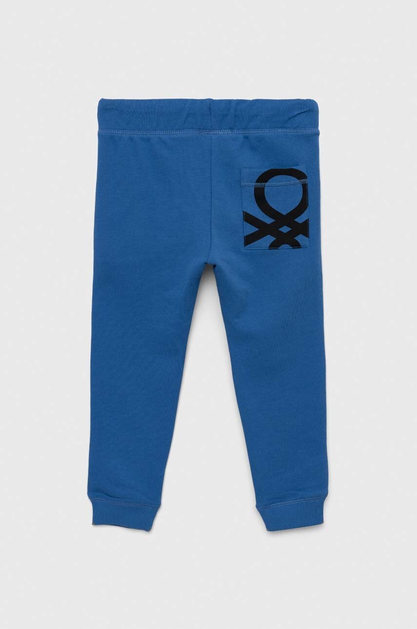 

Дитячі бавовняні штани United Colors of Benetton з принтом