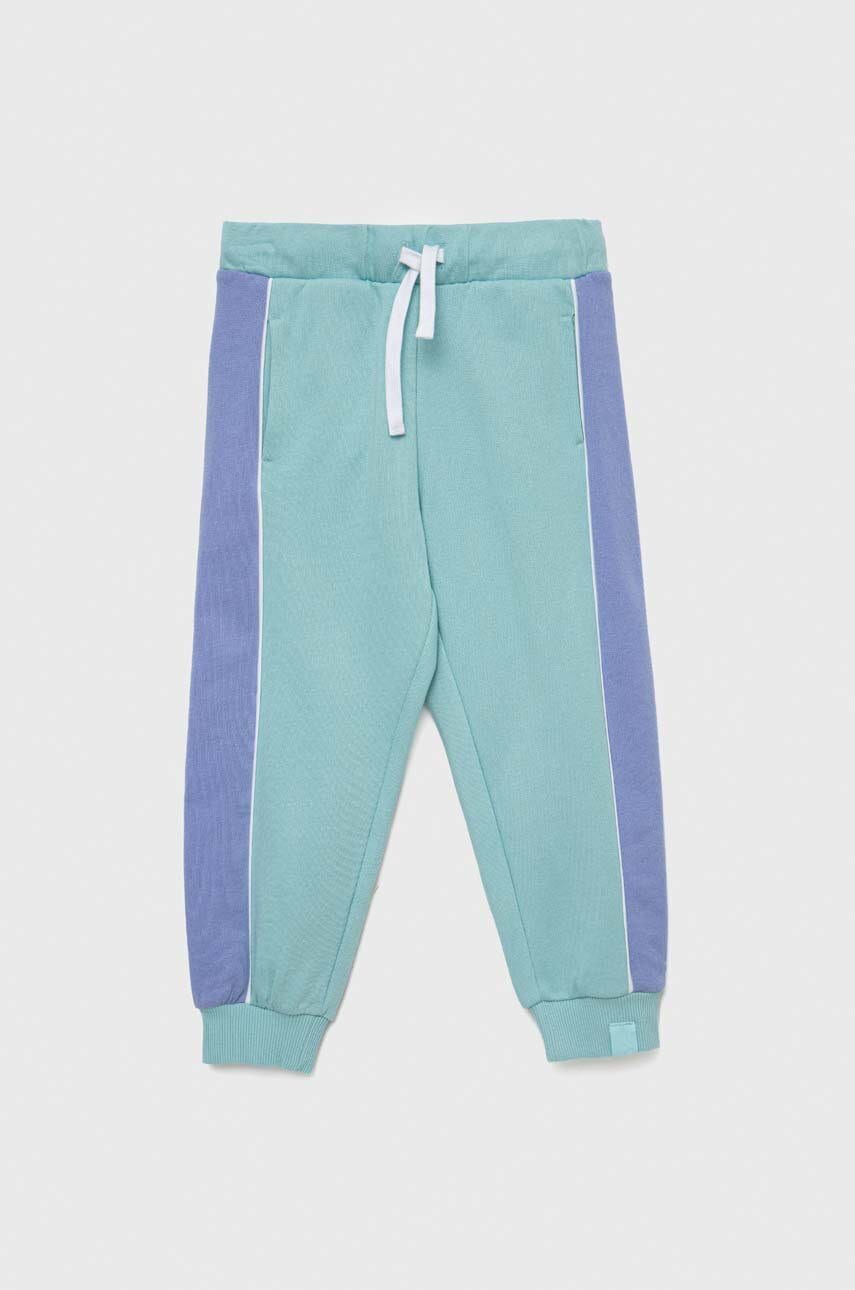 United Colors of Benetton pantaloni de trening din bumbac pentru copii culoarea verde, neted