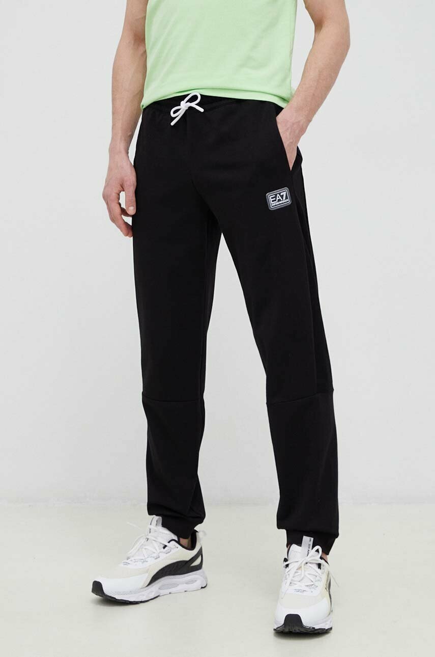 EA7 Emporio Armani pantaloni de trening din bumbac culoarea negru, cu imprimeu