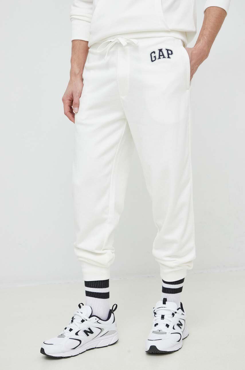 GAP pantaloni de trening culoarea alb, cu imprimeu