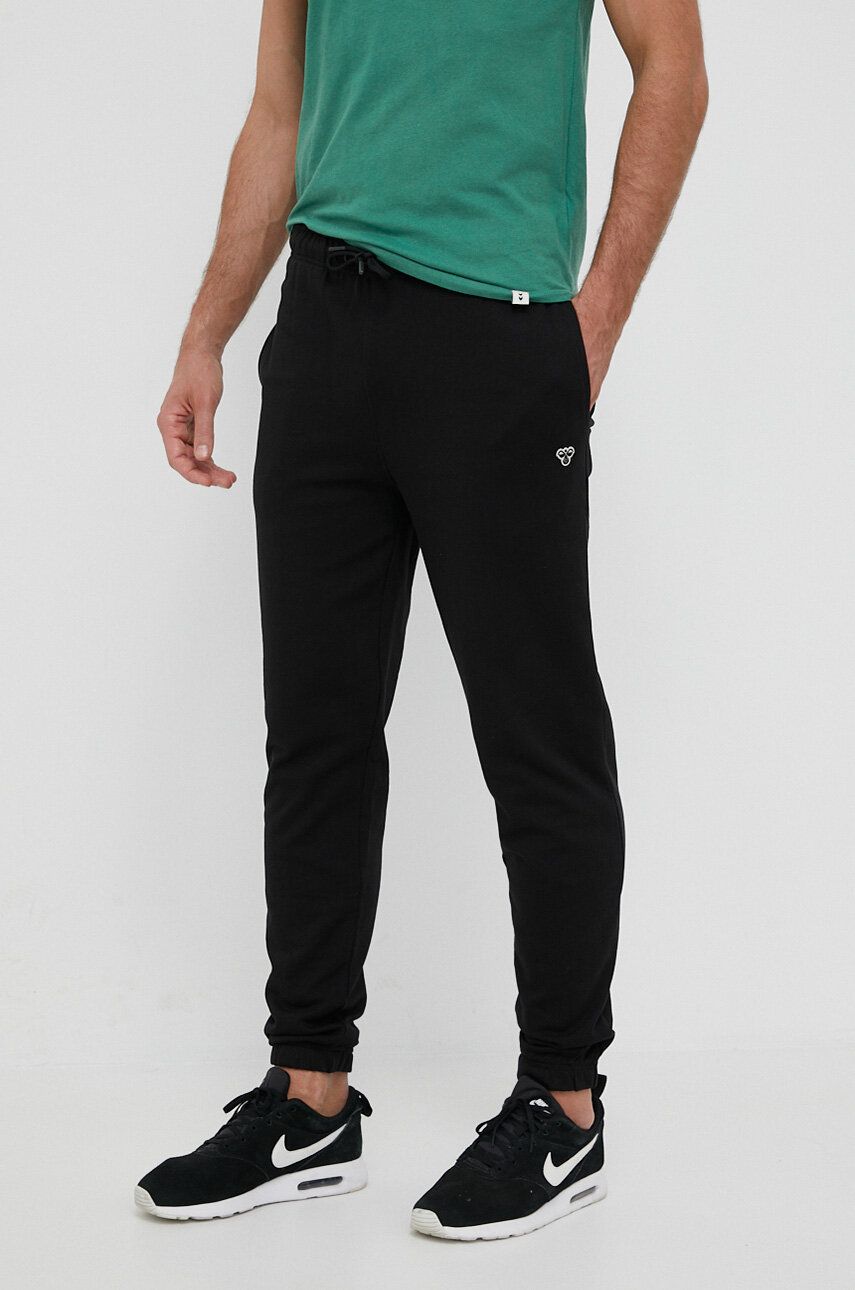 Hummel Pantaloni De Trening Din Bumbac Culoarea Negru, Cu Imprimeu