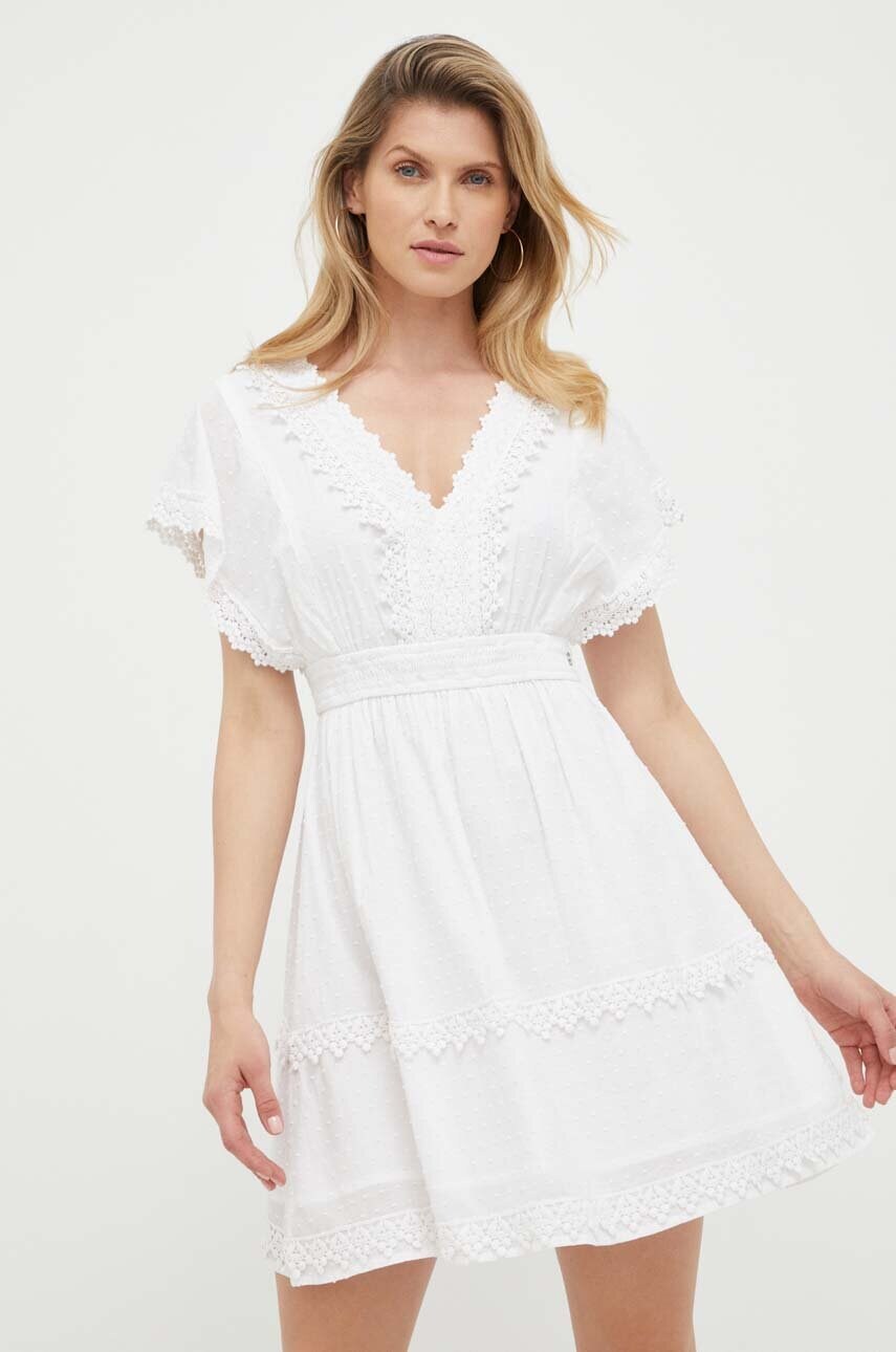 

Хлопковое платье Guess цвет белый mini расклешённая