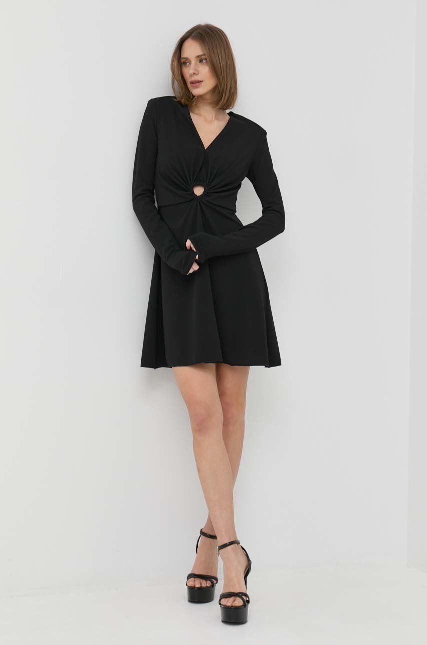 Levně Šaty MAX&Co. černá barva, mini