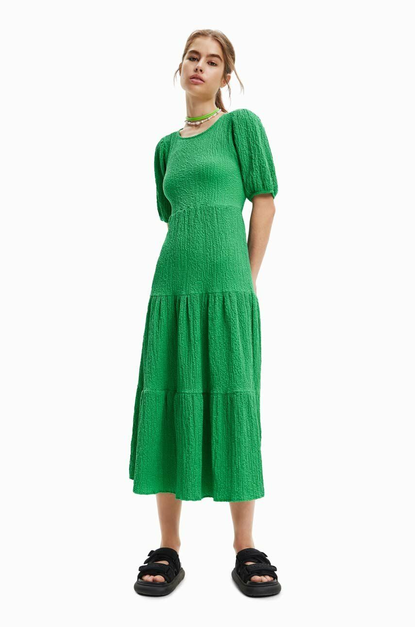Šaty Desigual zelená barva, midi - zelená -  61 % Lyocell