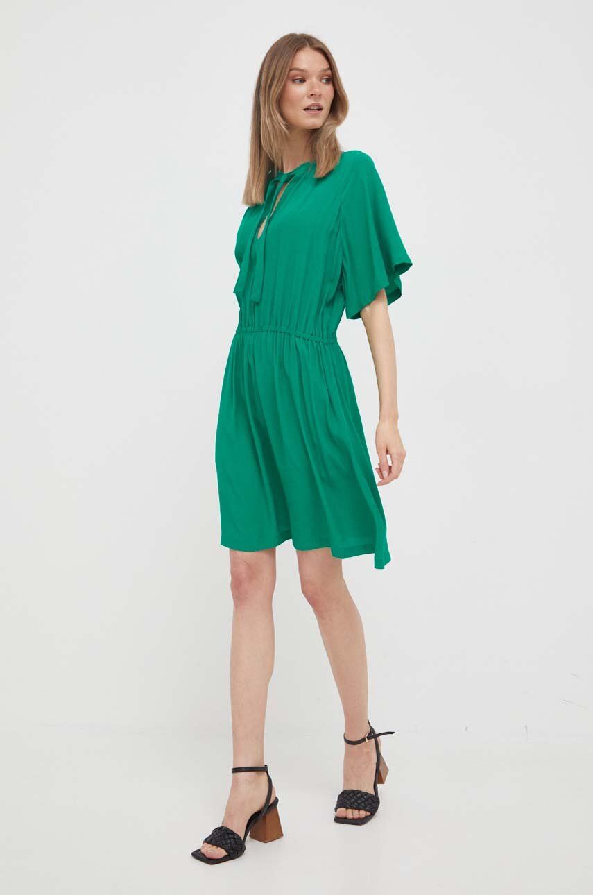 United Colors of Benetton rochie culoarea verde, mini, evazati