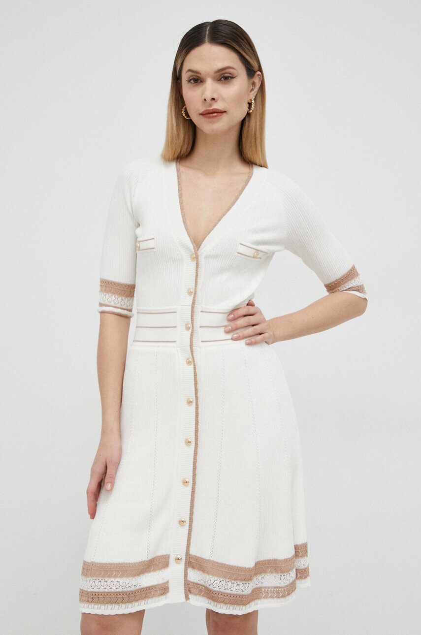 

Платье Marciano Guess цвет бежевый mini расклешённая