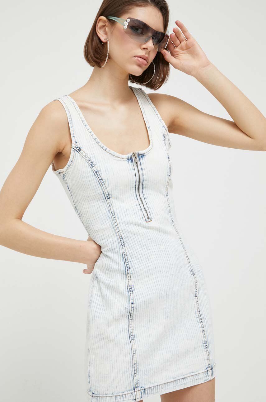 Džínové šaty Guess Originals mini - modrá -  99 % Bavlna