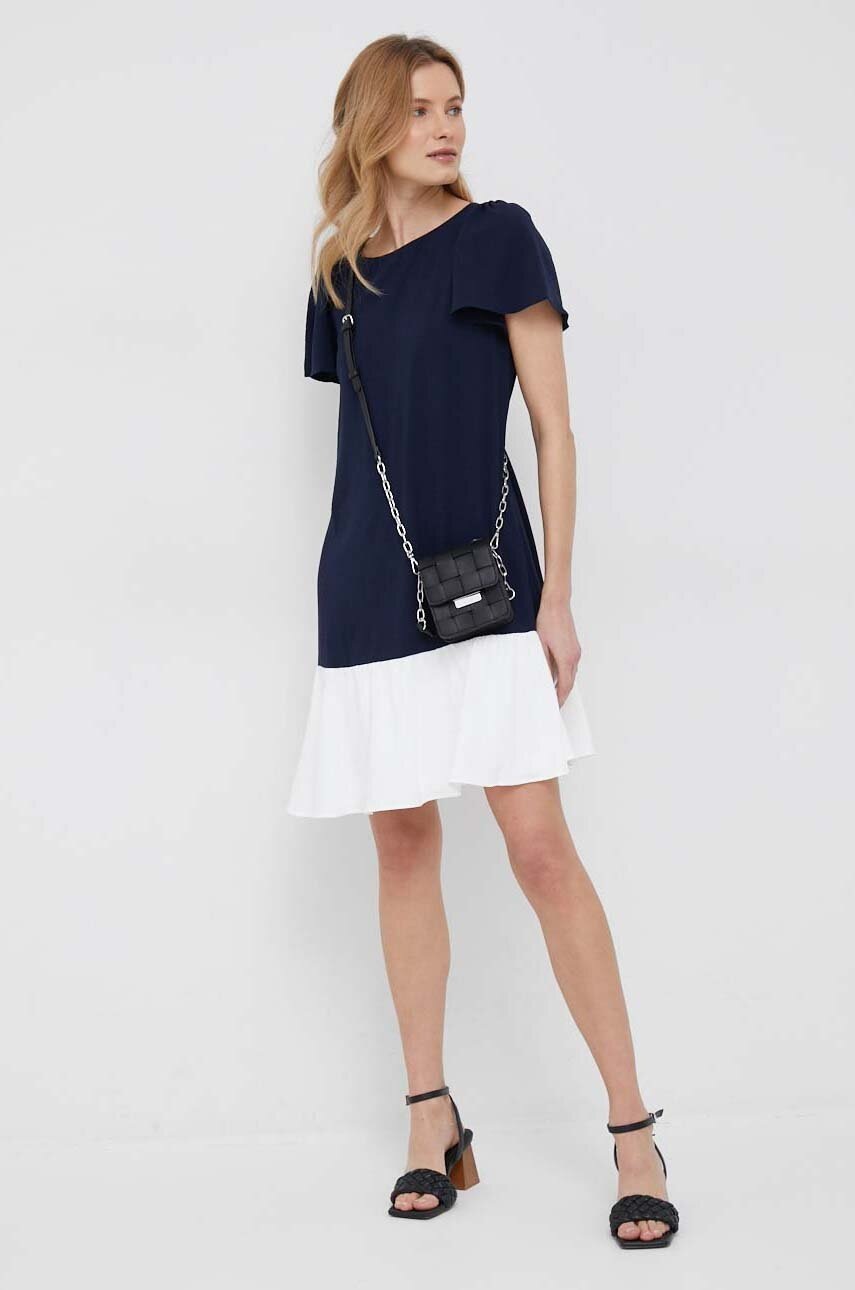 

Платье Dkny цвет синий mini расклешённая