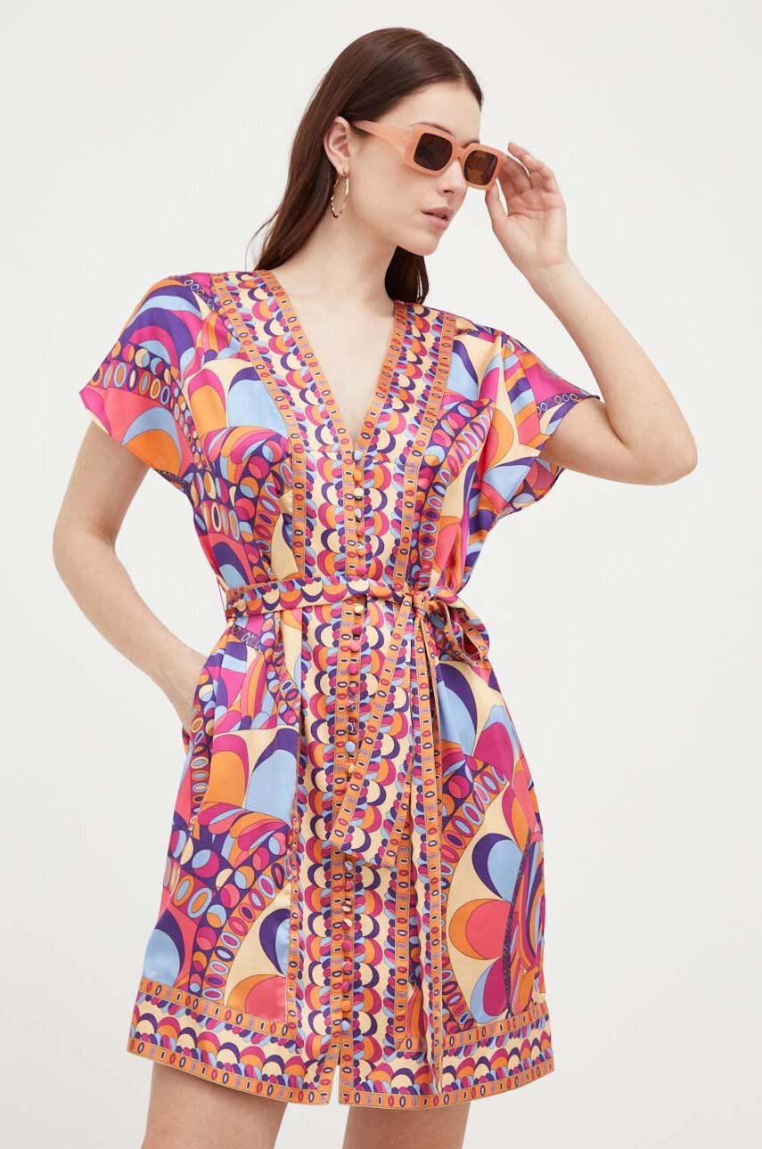 

Рокля Marciano Guess къс модел с уголемена кройка, Многоцветен
