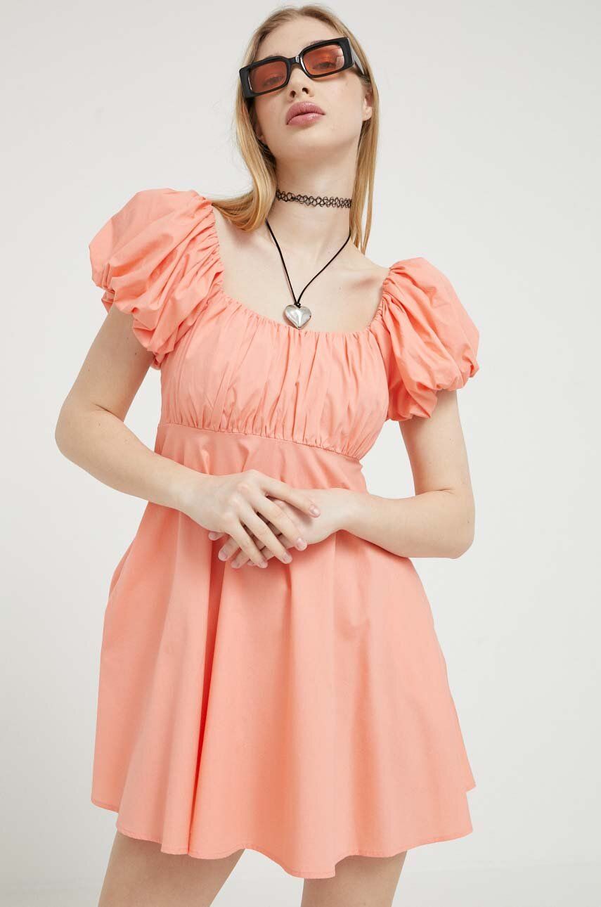 Levně Šaty Abercrombie & Fitch oranžová barva, mini