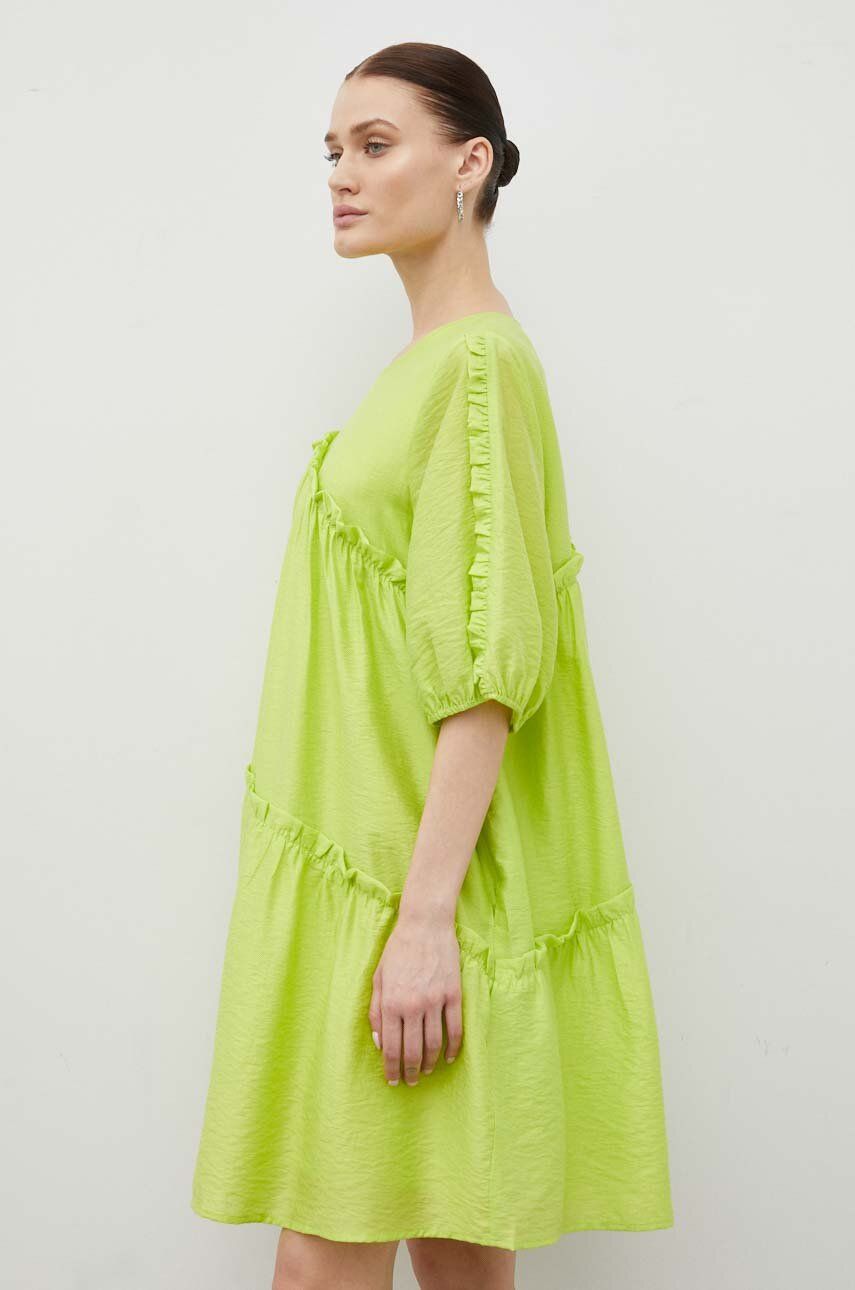 Gestuz rochie culoarea verde, mini, evazati