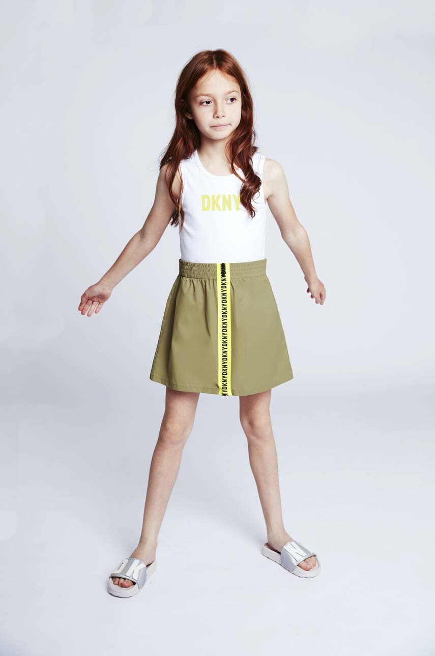 Дитяча сукня Dkny колір зелений mini розкльошена Дитяча сукня Dkny колір зелений mini розкльошена