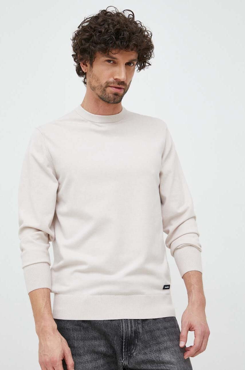 

Пуловер Calvin Klein мъжки в бежово от лека материя, Бежов