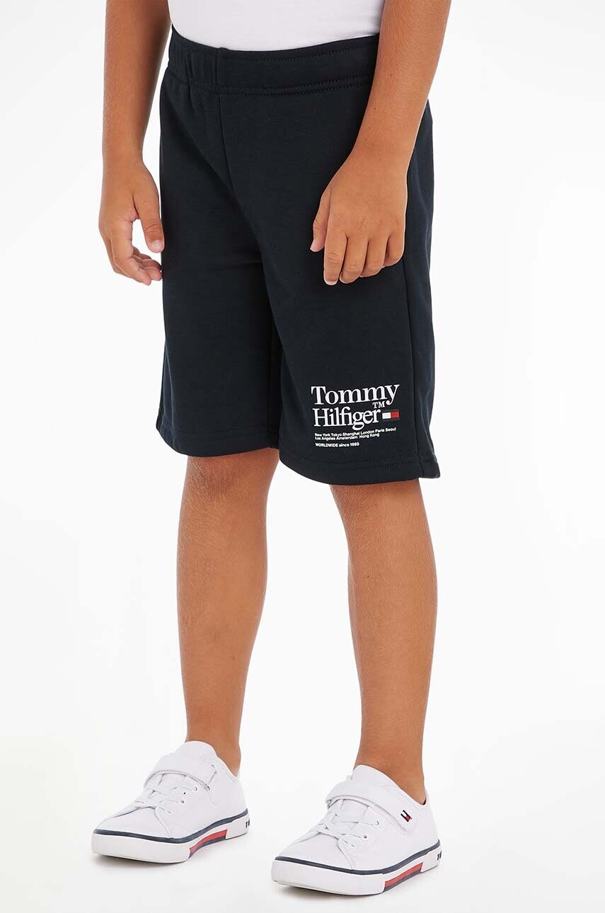 

Детски къси панталони Tommy Hilfiger в тъмносиньо с регулируема талия, Тъмносин