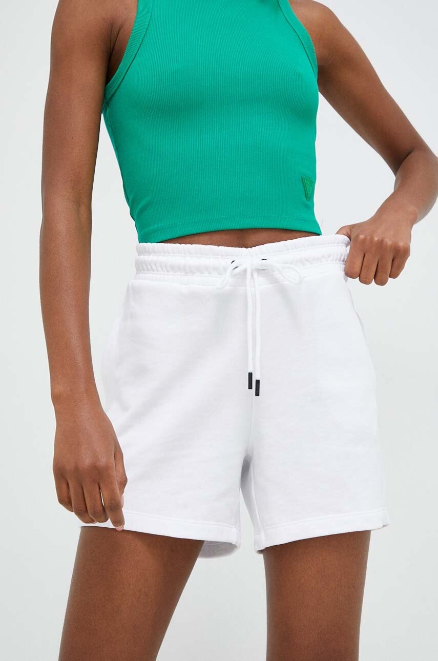 

Хлопковые шорты Dkny цвет белый однотонные высокая посадка