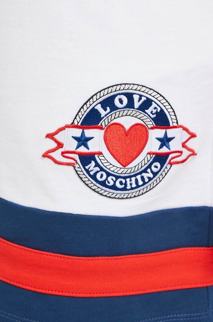 Βαμβακερό σορτσάκι Love Moschino χρώμα: άσπρο φωτογραφία