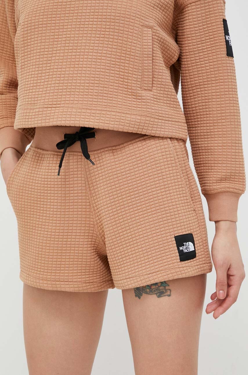

Шорти The North Face жіночі колір коричневий з аплікацією висока посадка
