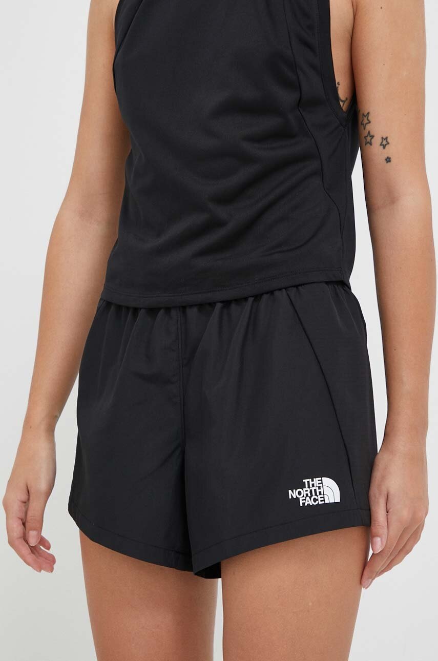 

Спортен къс панталон The North Face Mountain Athletics в черно с изчистен дизайн със стандартна талия, Черен